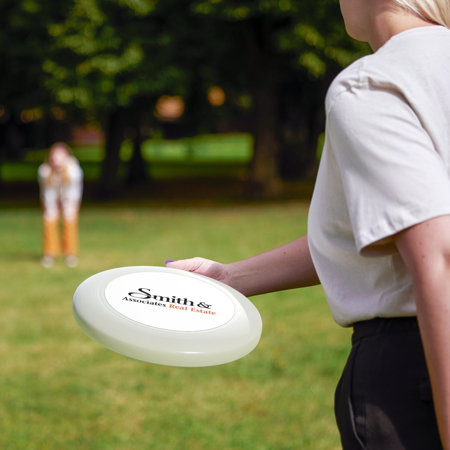 Smith & Associates Frisbee